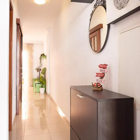 Seres , Balcon Y Piscina *