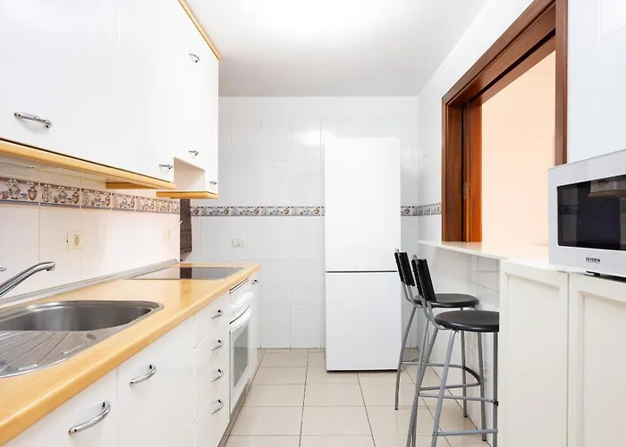 Seres , Balcon Y Piscina 아파트 아로나