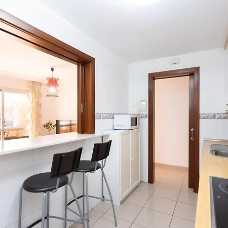 Seres , Balcon Y Piscina Lägenhet