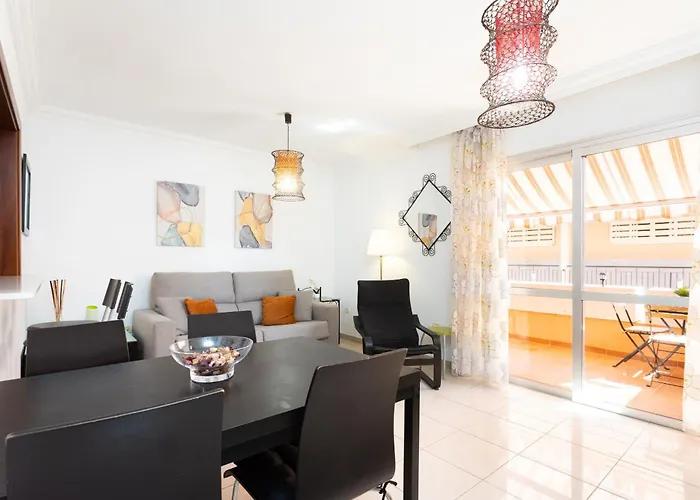 Seres , Balcón Y Piscina Apartamento